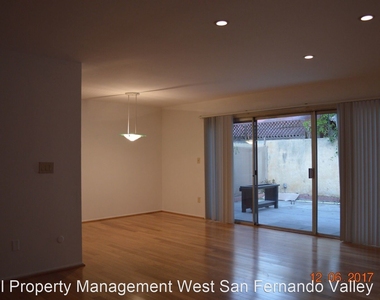 8060 Canby Ave #4 - Photo Thumbnail 2