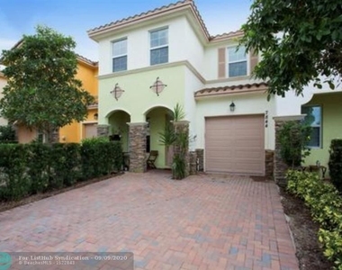 7844 Sw 52nd Pl - Photo Thumbnail 0