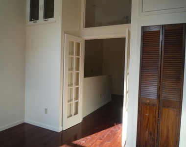 1039 Fulton Street - Photo Thumbnail 8