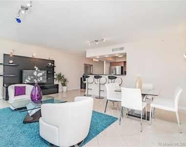 16699 Collins Ave - Photo Thumbnail 5