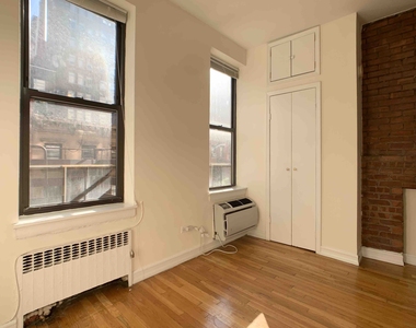 417 West 56th Street - Photo Thumbnail 1