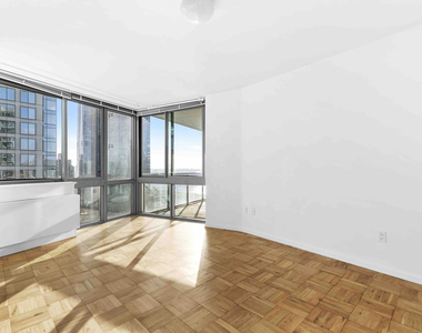 505 West 37th Street - Photo Thumbnail 0