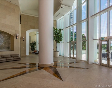 1643 Brickell Ave - Photo Thumbnail 10