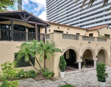 1643 Brickell Ave - Photo Thumbnail 22