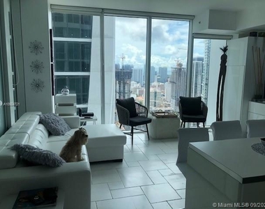 1040 Biscayne Blvd - Photo Thumbnail 3