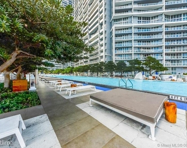 495 Brickell Ave - Photo Thumbnail 27