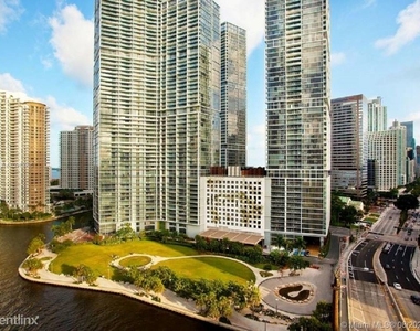 495 Brickell Ave - Photo Thumbnail 27