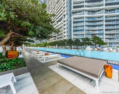 495 Brickell Ave - Photo Thumbnail 19