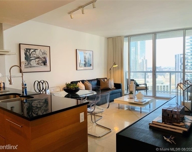 485 Brickell Ave 562 - Photo Thumbnail 0