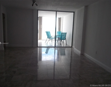 6450 Collins Ave - Photo Thumbnail 10