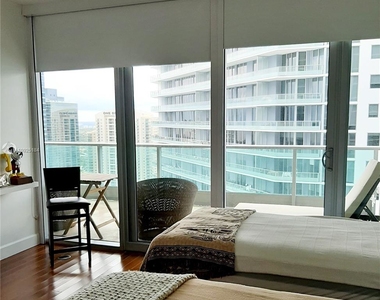 1331 Brickell Bay Dr - Photo Thumbnail 18