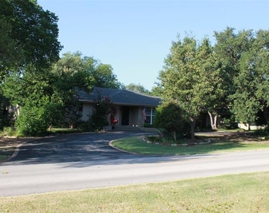 6720 Willow Lane - Photo Thumbnail 2