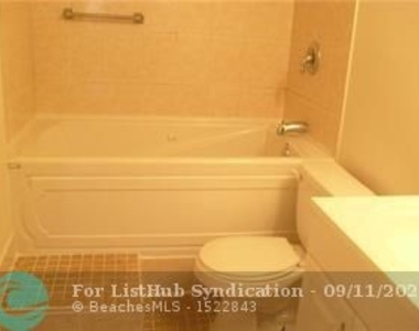 2781 Taft St - Photo Thumbnail 5