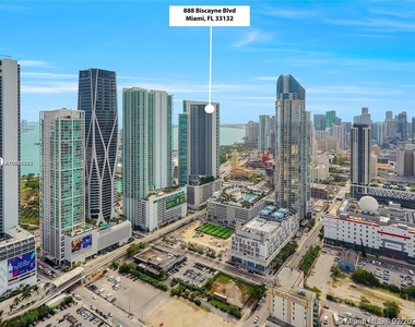 888 Biscayne Blvd - Photo Thumbnail 6