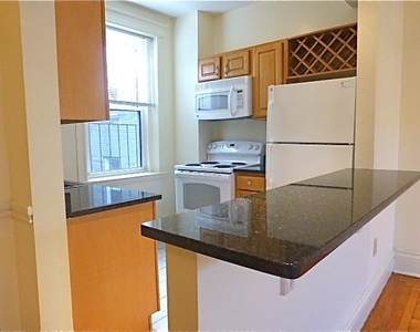 28 Queensberry St., Unit 9 - Photo Thumbnail 0