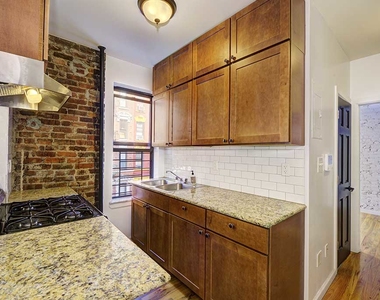 116 Mott Street - Photo Thumbnail 4