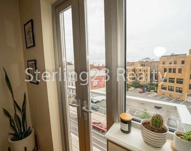 23-15 Astoria Boulevard - Photo Thumbnail 11