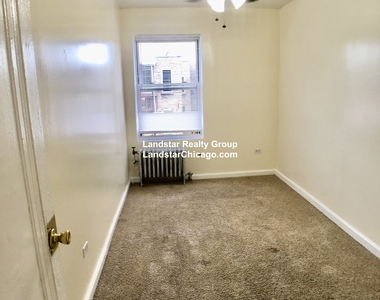 4521 North Malden St. - Photo Thumbnail 2