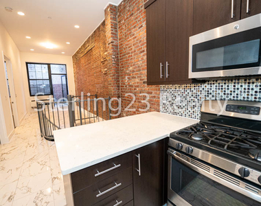 25-75 22nd Street - Photo Thumbnail 0