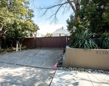 4110 Travis Street - Photo Thumbnail 12