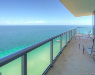 17001 Collins Ave - Photo Thumbnail 21