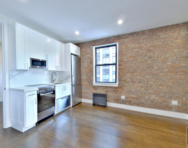 156 West 20th Street - Photo Thumbnail 0