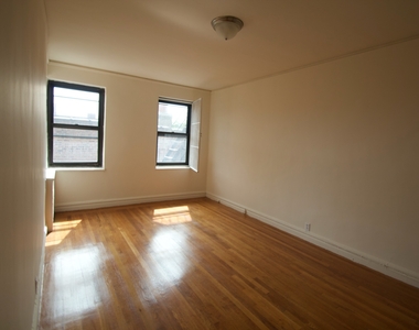 145 Seaman Avenue - Photo Thumbnail 7