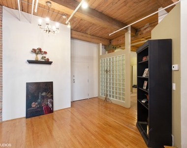 913 West Van Buren Street - Photo Thumbnail 1