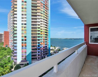 1627 Brickell Ave - Photo Thumbnail 11