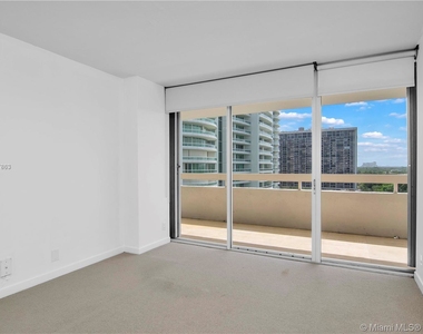 1627 Brickell Ave - Photo Thumbnail 28