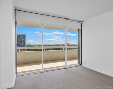 1627 Brickell Ave - Photo Thumbnail 29