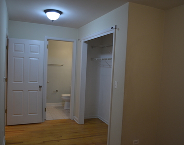 5225 North Ashland Avenue - Photo Thumbnail 7