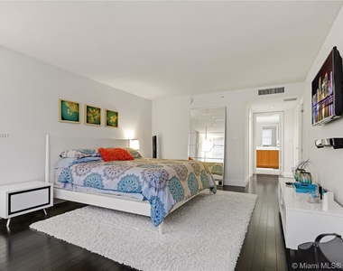 6917 Collins Ave - Photo Thumbnail 22