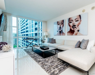 6801 Collins Ave - Photo Thumbnail 5