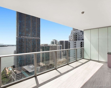 1010 Brickell Ave - Photo Thumbnail 0