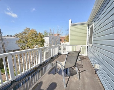 918 Pendleton St #1/2 - Photo Thumbnail 22