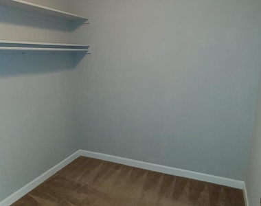 1011 Arlington Blvd #613 - Photo Thumbnail 18