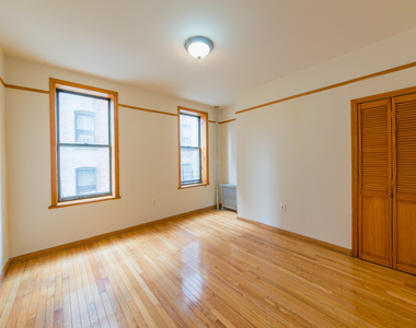 570 West 183rd Street - Photo Thumbnail 8