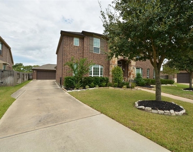 25510 Kearsley Drive - Photo Thumbnail 1