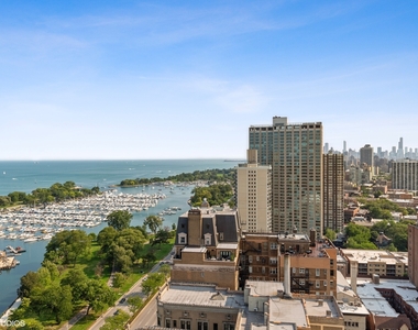 3550 North Lake Shore Drive - Photo Thumbnail 10