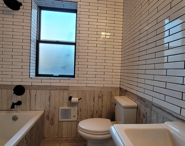 129 Putnam Avenue - Photo Thumbnail 4