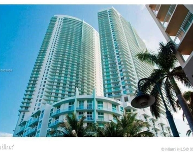 1900 N Bayshore Dr Apt 4002 - Photo Thumbnail 7