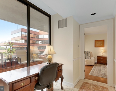 2555 Pennsylvania Avenue Nw - Photo Thumbnail 13