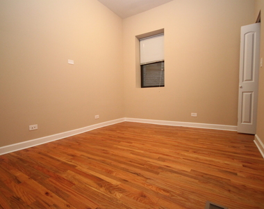 3152 North Honore Street - Photo Thumbnail 10