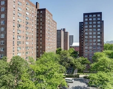 630 Lenox Avenue - Photo Thumbnail 2