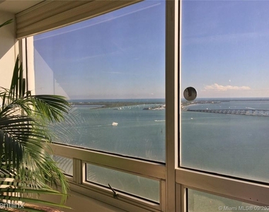 1541 Brickell Ave - Photo Thumbnail 14