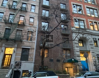 East 91st Street - Photo Thumbnail 0