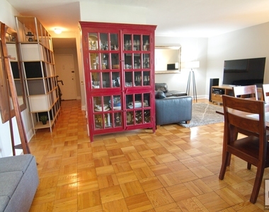 575 Grand St - Photo Thumbnail 17