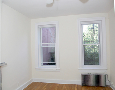 236 Hoyt Street - Photo Thumbnail 7