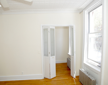 236 Hoyt Street - Photo Thumbnail 3